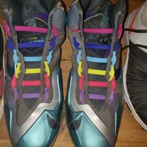 Lebron james nike teal and gray sneakers